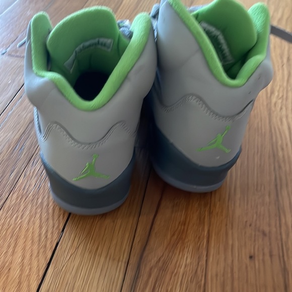 Jordan  green bean shoes - Picture 3 of 8